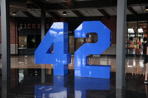 42 – The Jackie Robinson Story